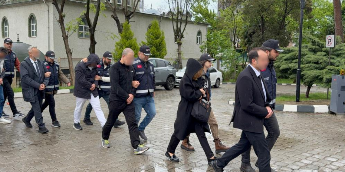 Samsun'daki rüşvet operasyonunda 4'ü doktor 8 kişi adliyeye sevk edildi