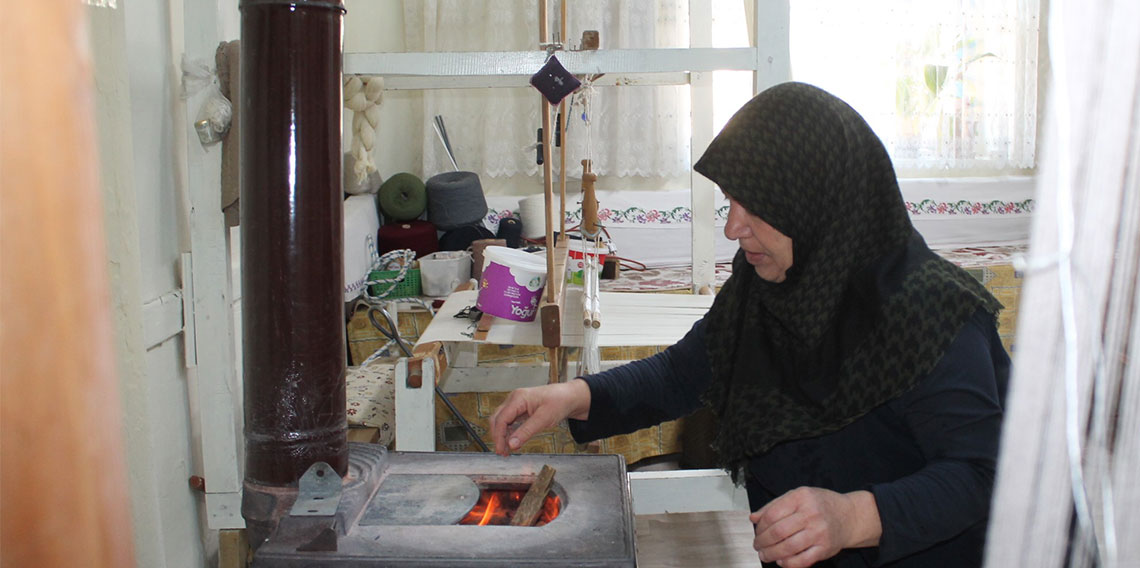 Bayburt'ta sobalar harıl harıl eski zamana götürüyor insanı...