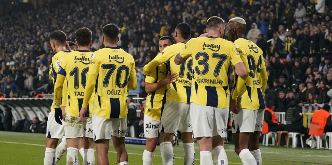 Derbi öncesi hata yapmadı! Fenerbahçe evinde Kasımpaşa'yı rahat geçti