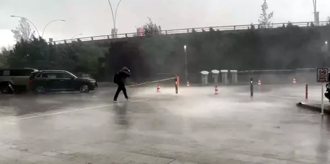 Ankara’da sağanak etkili oldu