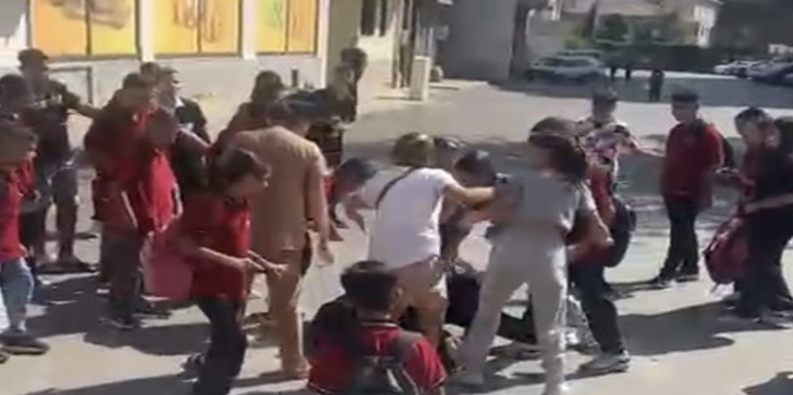 Okul çıkışı akran zorbalığı