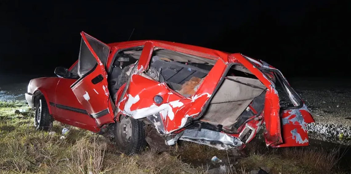 Kastamonu'da feci kazada araç hurda yığınına döndü! 1 ölü, 1'i ağır 2 yaralı