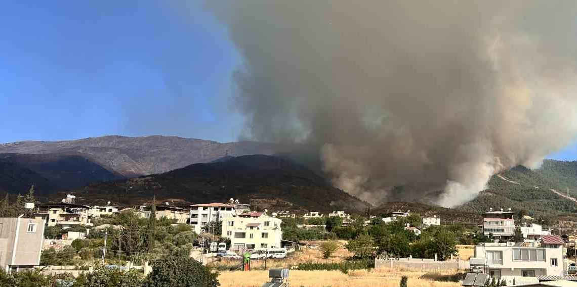 Orman yangınına müdahale 22. saatte devam ediyor