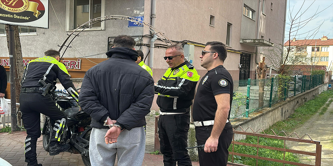 Sosyal medyada paylaştılar, polis tek tek yakaladı