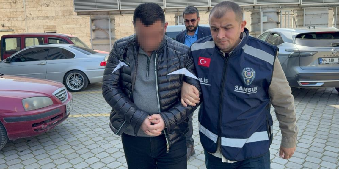 Fabrika müdürünün evinde cephanelik gibi silah ve malzeme çıktı