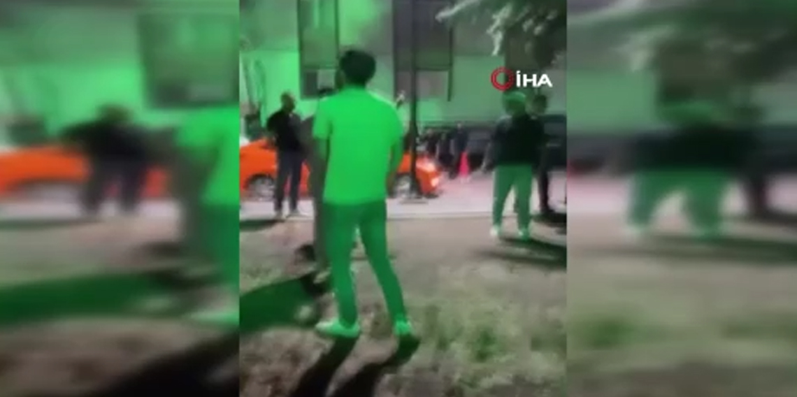 Ankara’da çocuklar arasındaki kavgaya aileler dahil oldu: O anlar kamerada