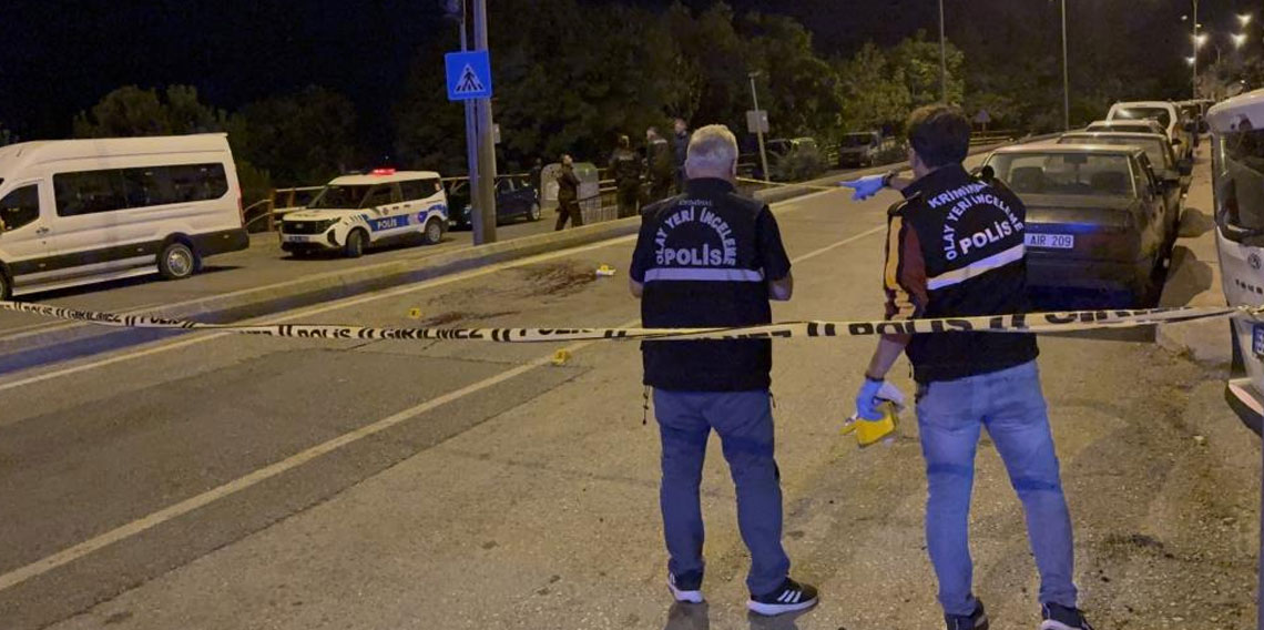 Samsun'da geceleyin sokak ortasında silahlı saldırı: 3 yaralı