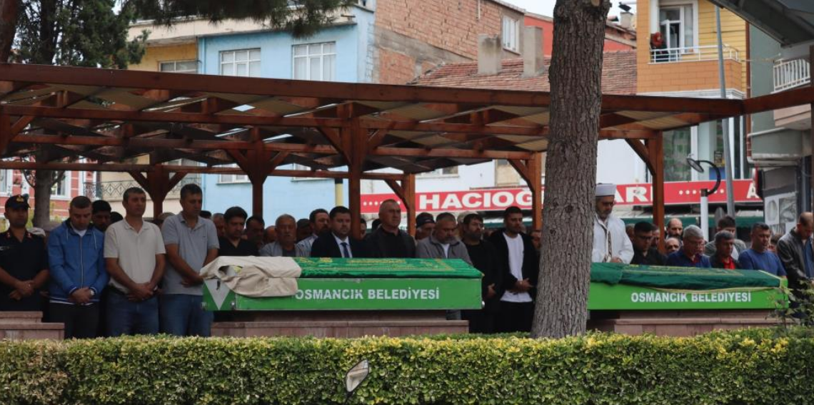Eski eşi tarafından öldürülen kadın toprağa verildi