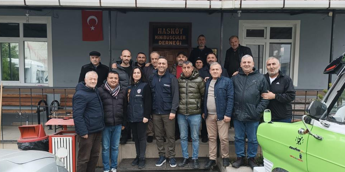 Samsun'da minibüs şoförlerine 'nitelikli dolandırıcılık' semineri