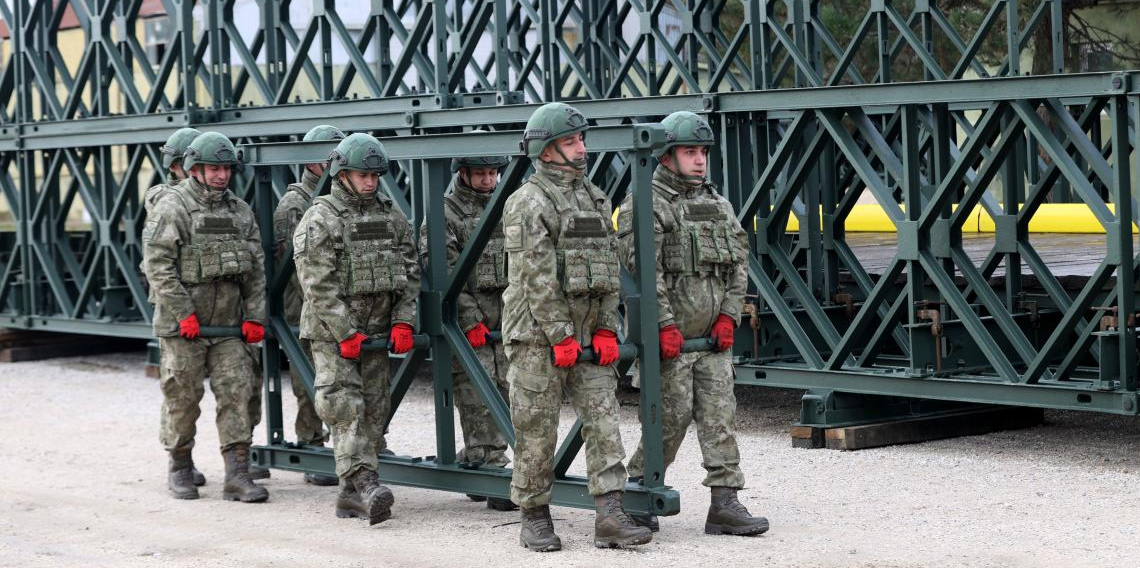 Türkiye'den Polonya'ya panel köprü desteği