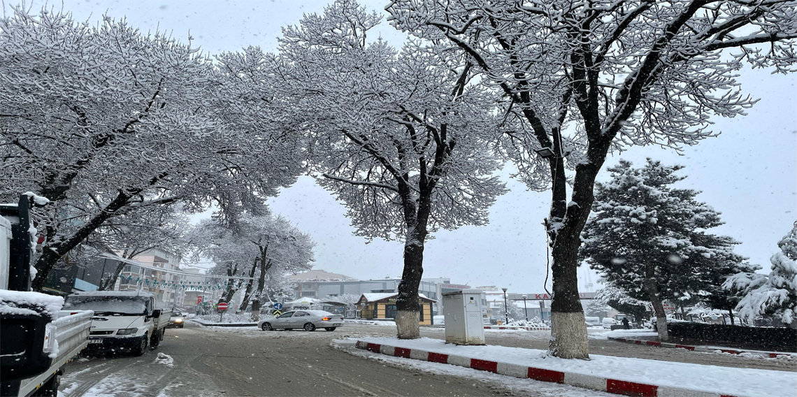 Kavak'ta kar kalınlığı 30 santimetreye ulaştı