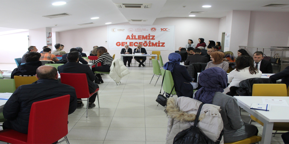  Bayburt’ta aile konulu çalıştay gerçekleştirildi