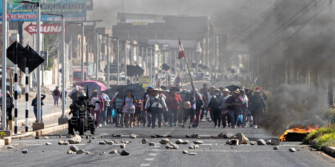 Peru’da şiddet olayları nedeniyle OHAL ilan edildi