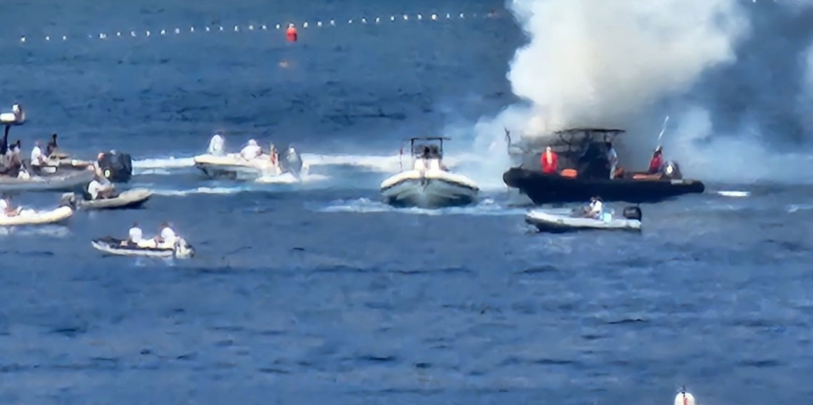 Bodrum'da Korku Dolu Anlar! Tekne alev alev yandı