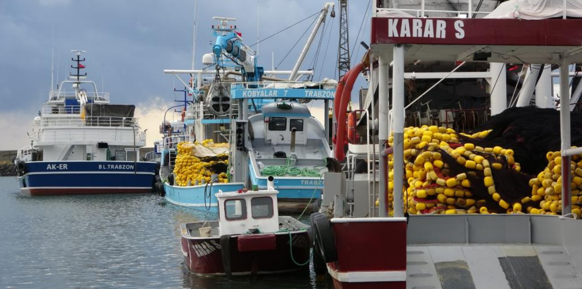Trabzon’da balıkçıların deniz mesaisi başlıyor