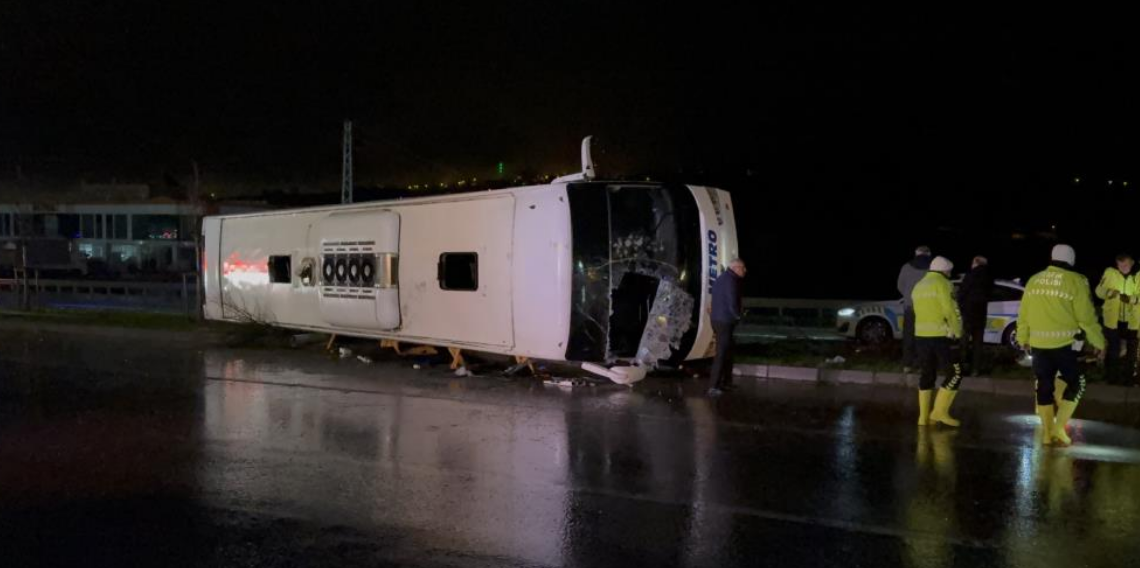 Samsun’da Gürcistan Seferi Yapan Yolcu Otobüsü Devrildi