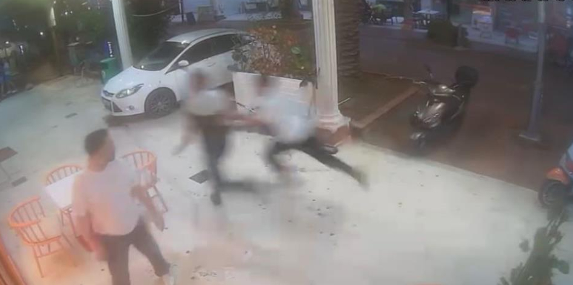 Gürültü tartışması sopalı kavgayla bitti: O anlar kamerada