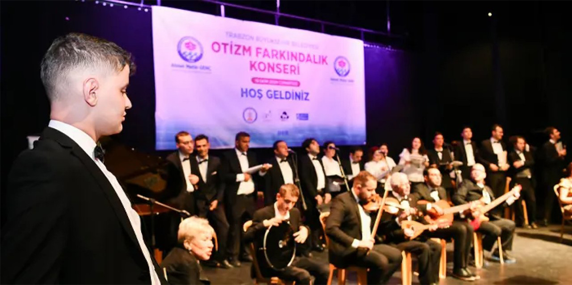 Trabzon’da otizmli bireylerden unutulmaz konser