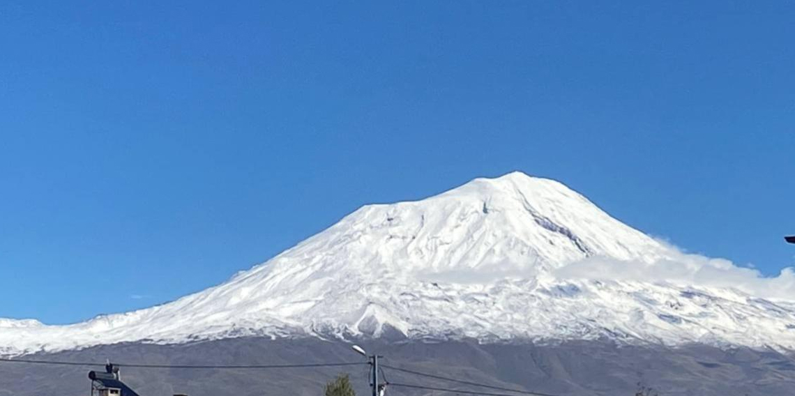 Ağrı Dağı karla kaplandı