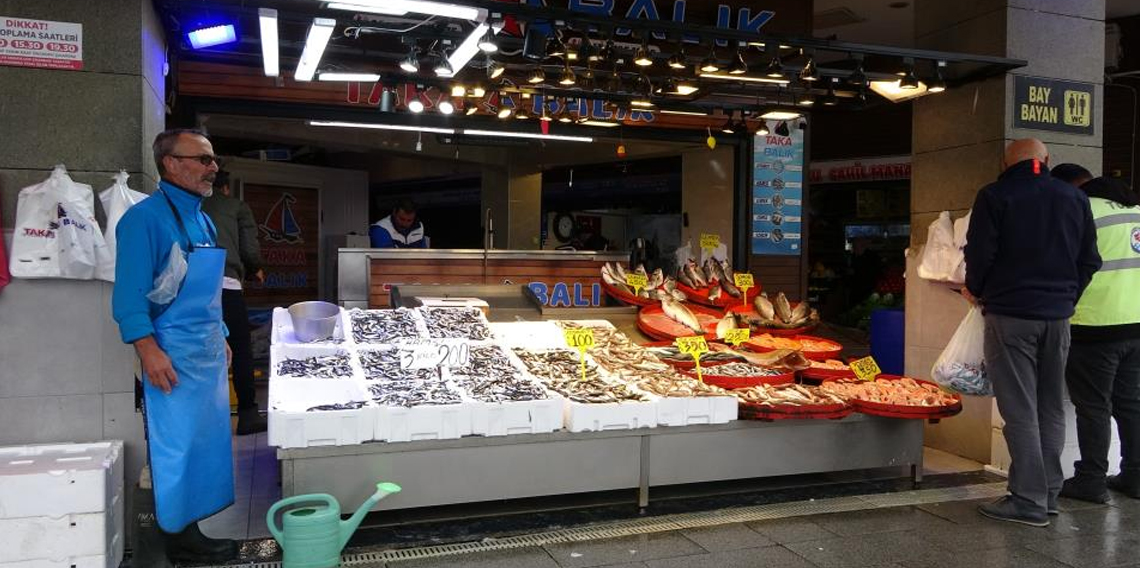 Trabzon'da Hamsi tuzlama zamanı
