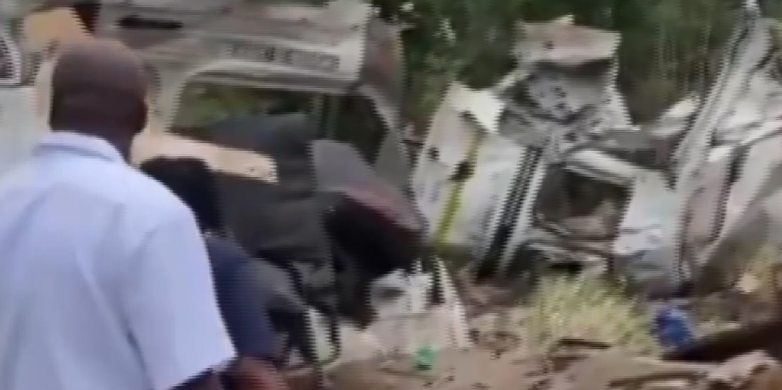 Güney Afrika'da okul servisi kamyonla çarpıştı: 14 öğrenci hayatını kaybetti