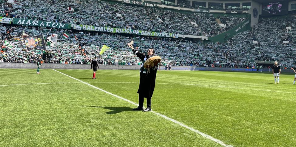 Bursaspor’a Gökhan Kırdar’dan özel beste sözü