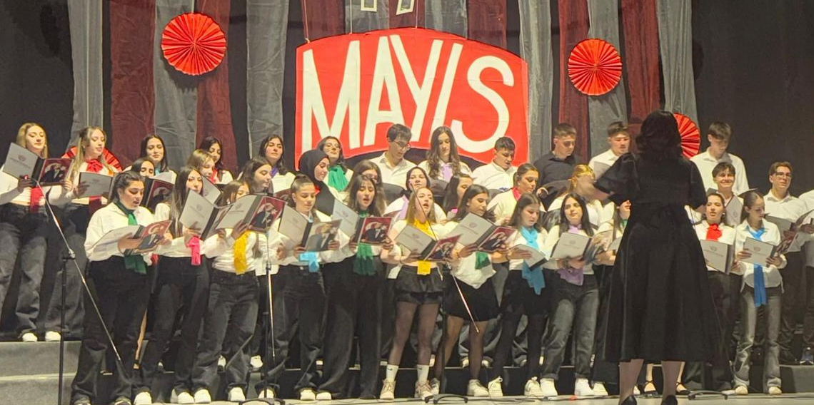 KTÜ AKM’de 19 Mayıs Coşkusu: Gençlik ve Atatürk’e Saygı Gecesi Volkan Konak’la Taçlandı