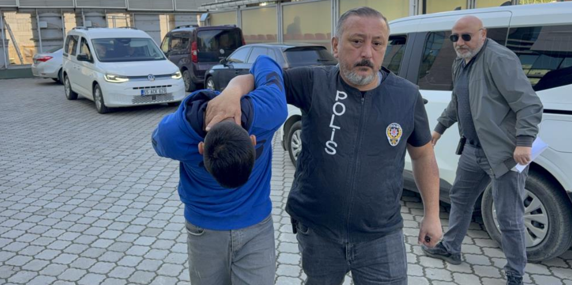 Anahtarı üzerinde unutulan evden hırsızlık zanlısı tutuklandı