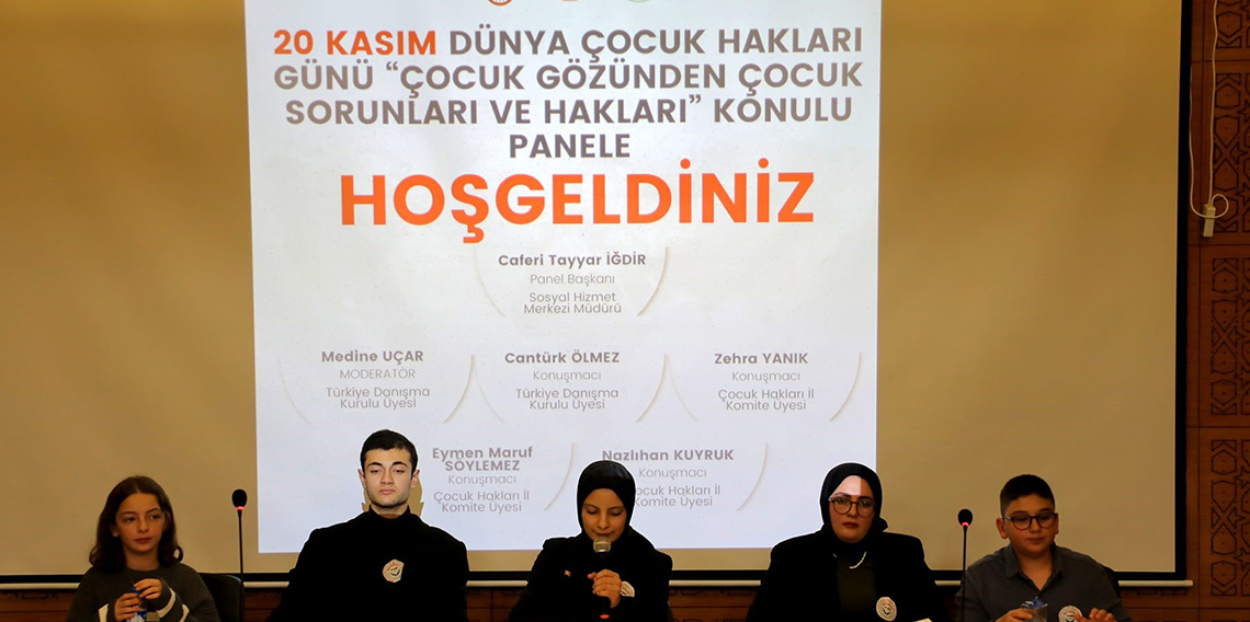 Bayburt'ta düzenlenen panelde çocuk panelistler kendi haklarını savundular