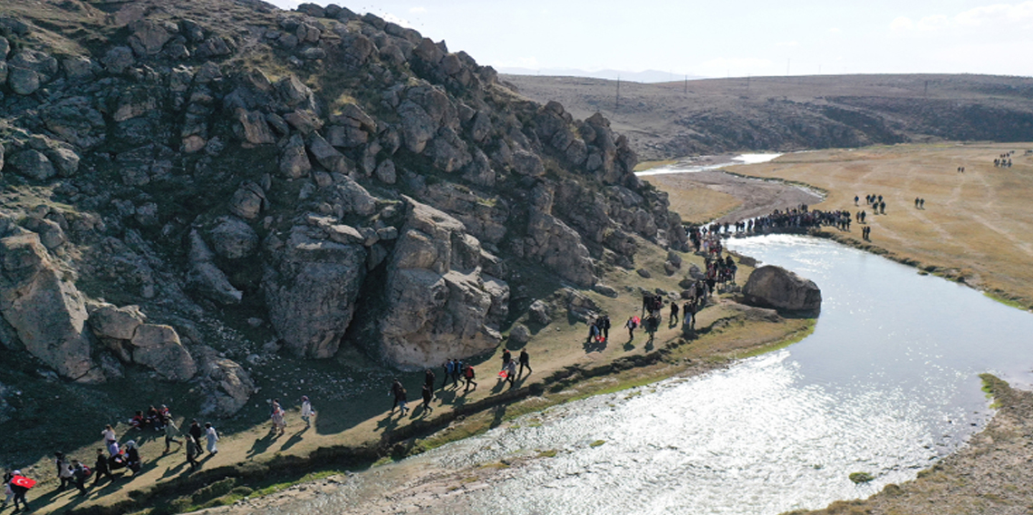 Ağrı'da tarihi ve doğal güzellikler turistlerin rotasında