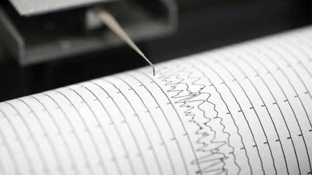 İstanbul'da deprem oldu