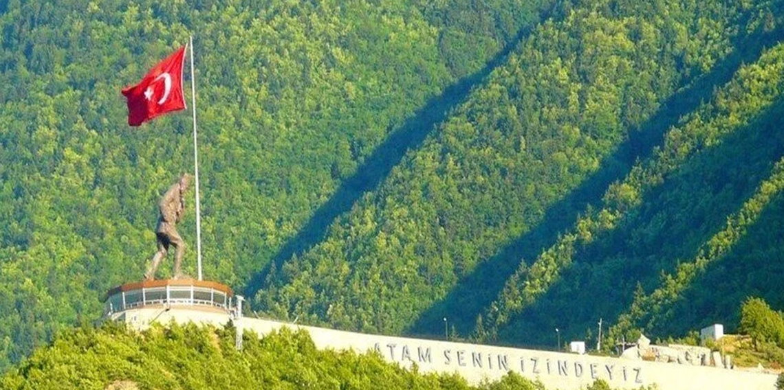 Artvin Atatürk Heykeline Nasıl Gidilir?