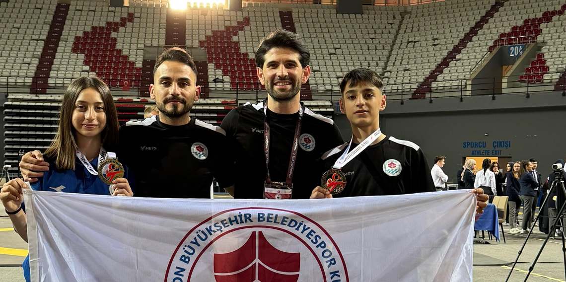 Büyükşehir Sporcuları Gururlandırdı