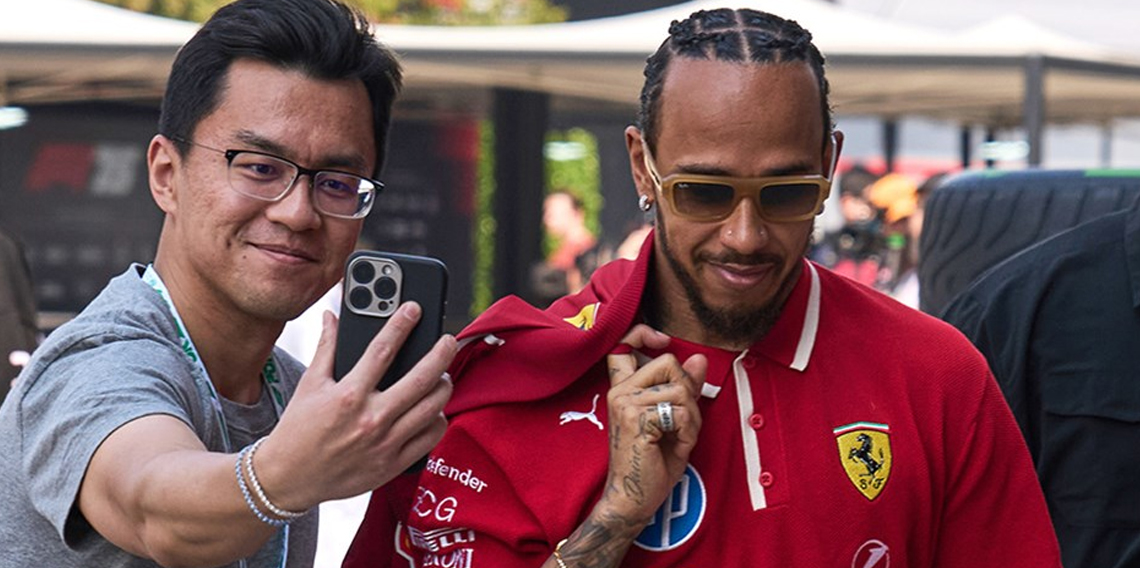 Lewis Hamilton'tan ilk pole pozisyonu aldı