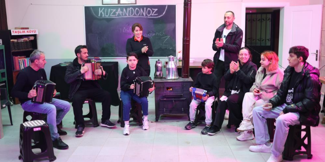 Rize’de unutulan armonik kültürü yeniden doğuyor