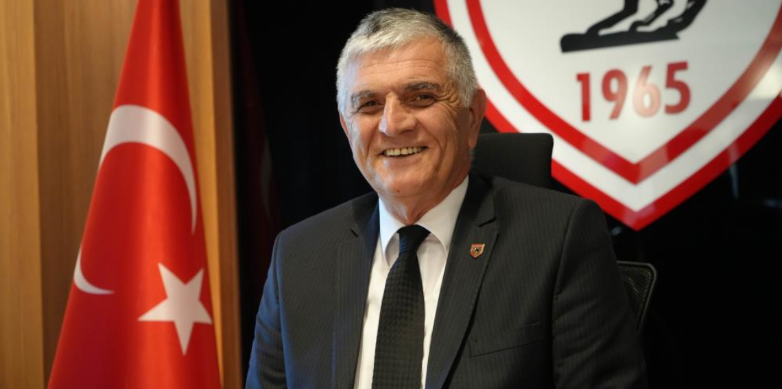 Suat Çakır’dan Trabzonspor Maçı Öncesi İddialı Sözler: “Kazanırsak Avrupa’ya 2 Maç Kalıyor”