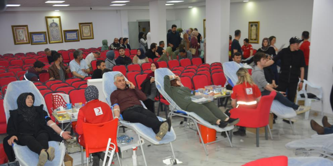 Ordu'da öğrenciler 127 ünite kan topladı