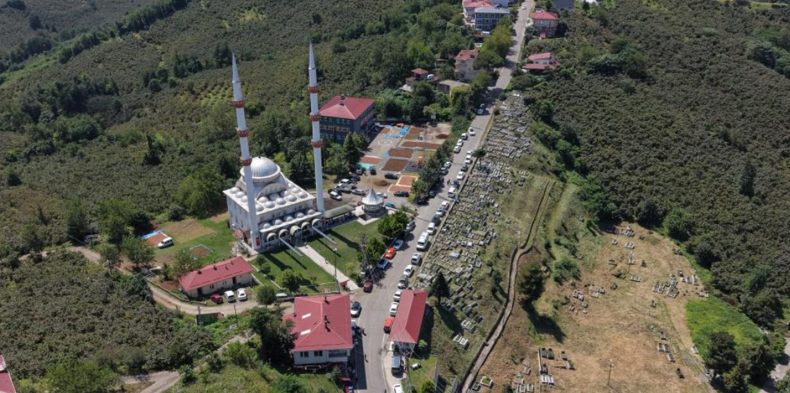 .Cuma günleri bayram havasında geçiyor: Cami cemaati 3 kat arttı