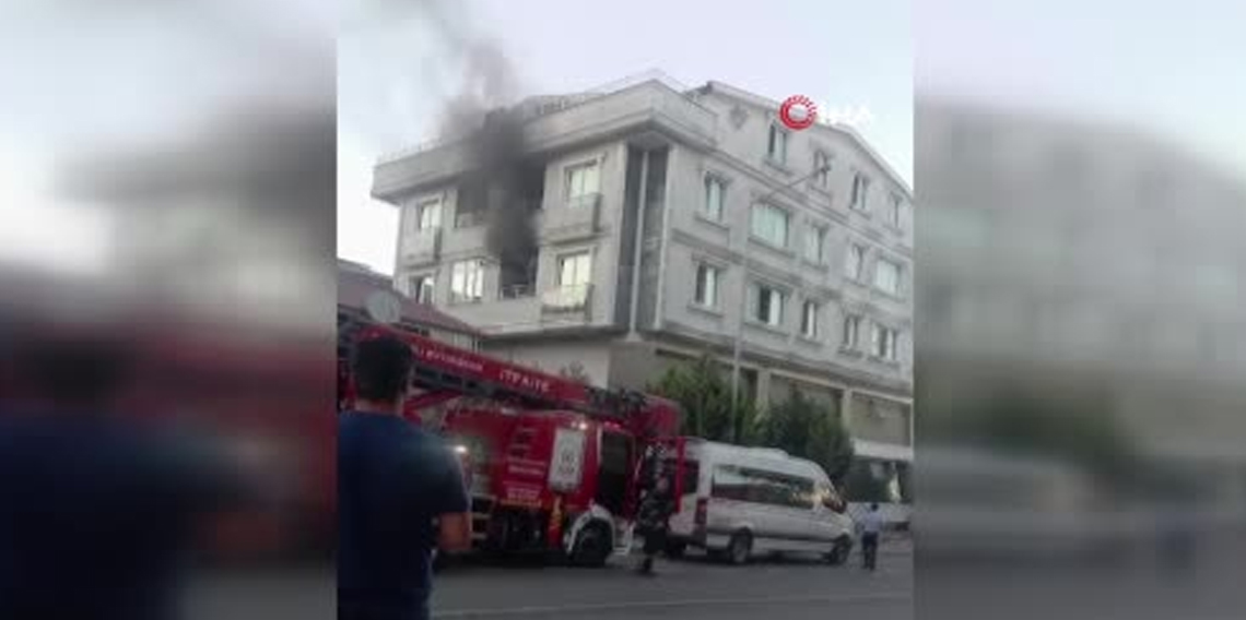 Mutfakta yangın çıktı, doğalgaz bomba gibi patladı