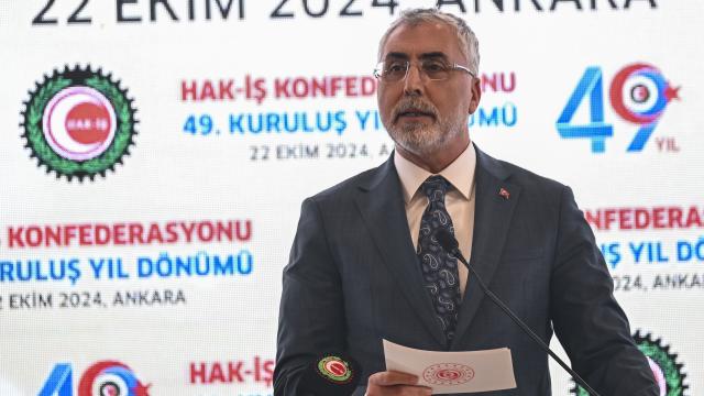 Bakan Işıkhan: SGK'yi sıfırdan aldık dünyaya örnek olacak bir sisteme dönüştürdük