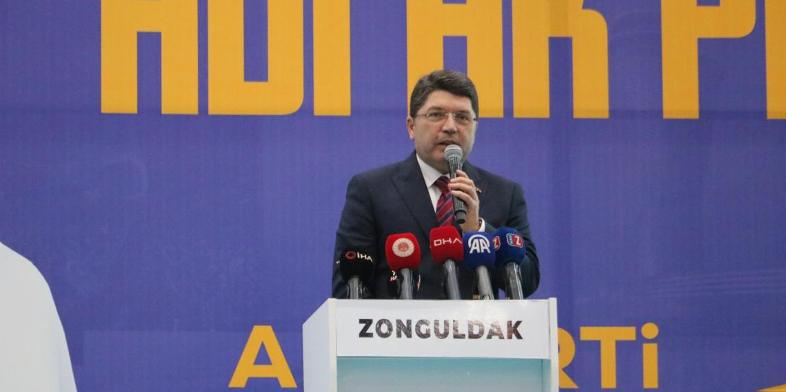 Bakan Tunç: Yeni anayasayı milletimize hediye etmek zorundayız