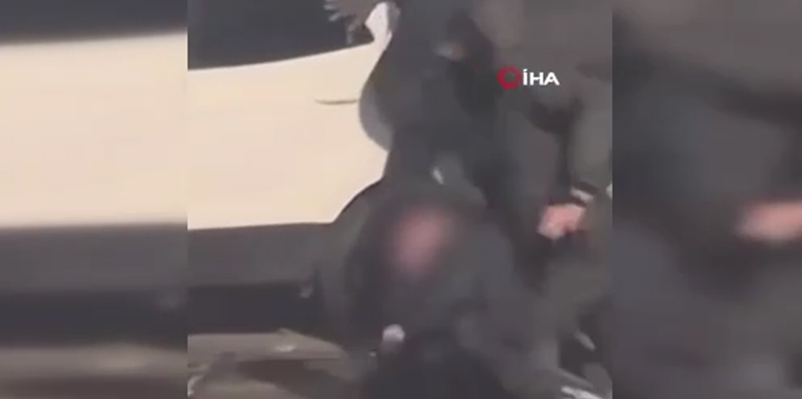 İtalya'da kültür merkezi kapatıldı sokaklar karıştı: 11 polis yaralı, 10 gözaltı