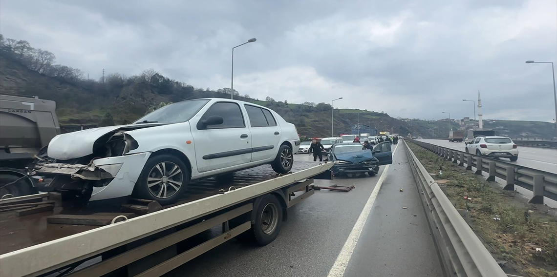  Samsun'da zincirleme kaza: 2 yaralı