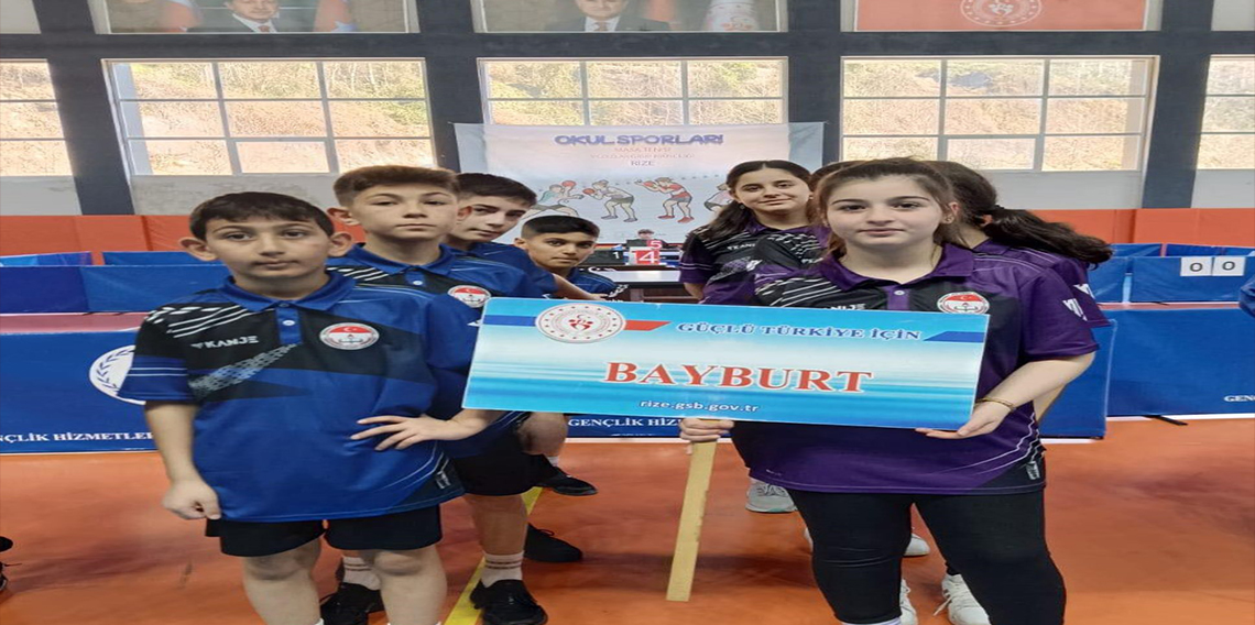  Bayburt takımı teniste ikinci oldu