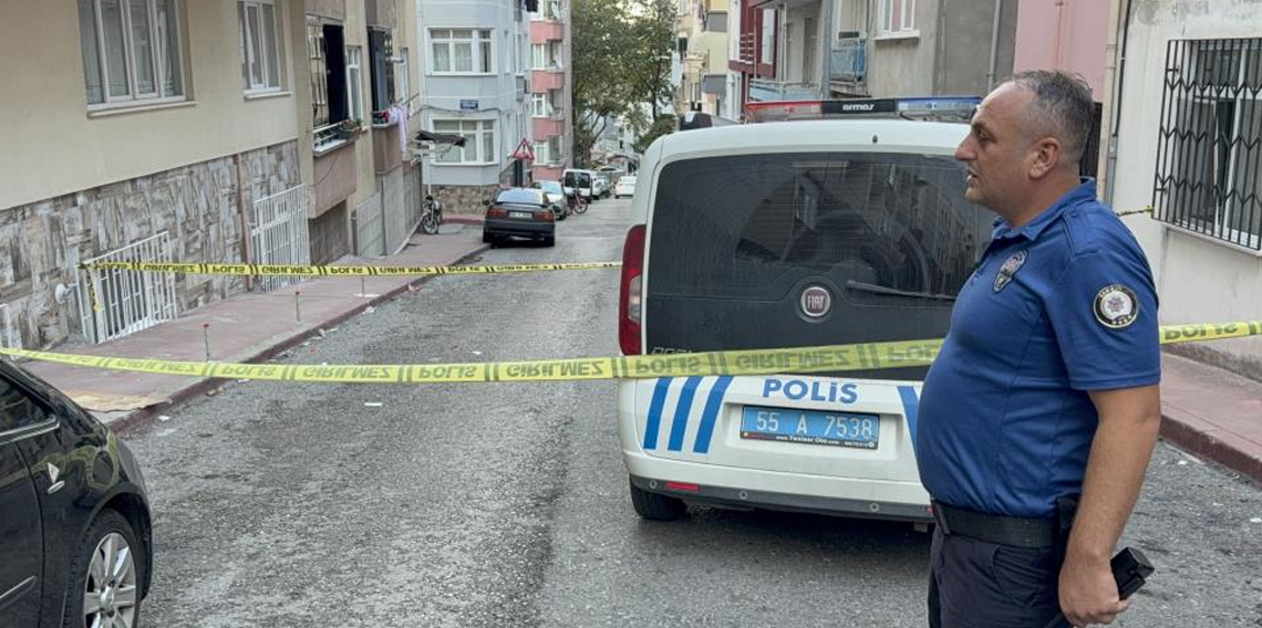 Samsun'da 20 yaşındaki kadın 4 katlı binanın çatısından atladı