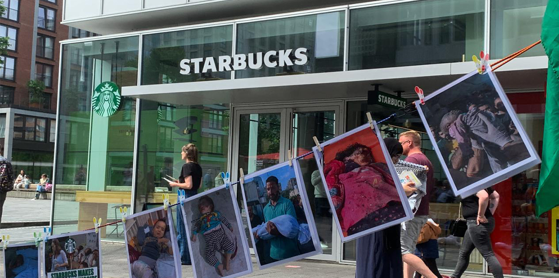 Starbucks'ın küresel satışlarındaki azalma devam ediyor.