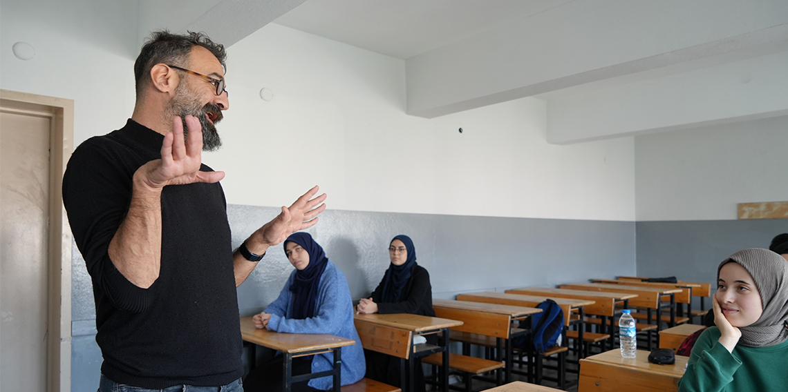 22 yıldır Serebral palsi hastası öğretmen öğrencilerine ilham oluyor...