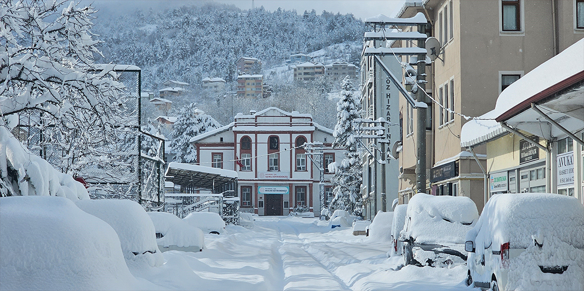 Kastamonu'da kar yağışı etkisini sürdürüyor