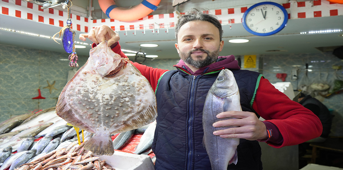 Balıkçılar 7 sezonda bir gelen bolluktan memnun