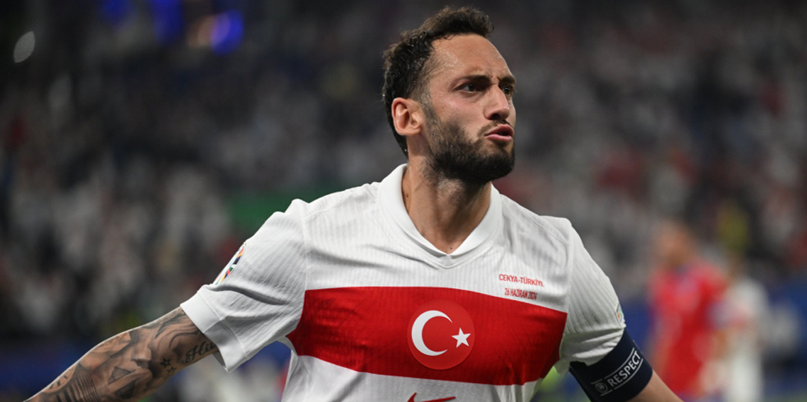 Hakan Çalhanoğlu : Altın jenerasyondayız